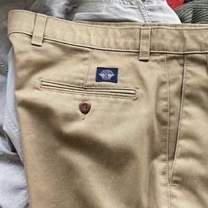 Worn once - Mens Dockers Classic Khaki Pants 34x30